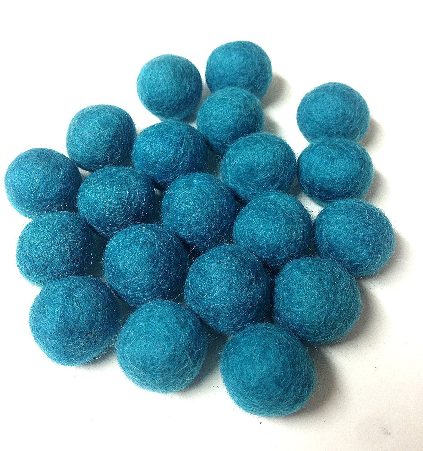 Yarn Place Felt Balls - 100 Pure Wool Beads 15mm Pathalo Green
